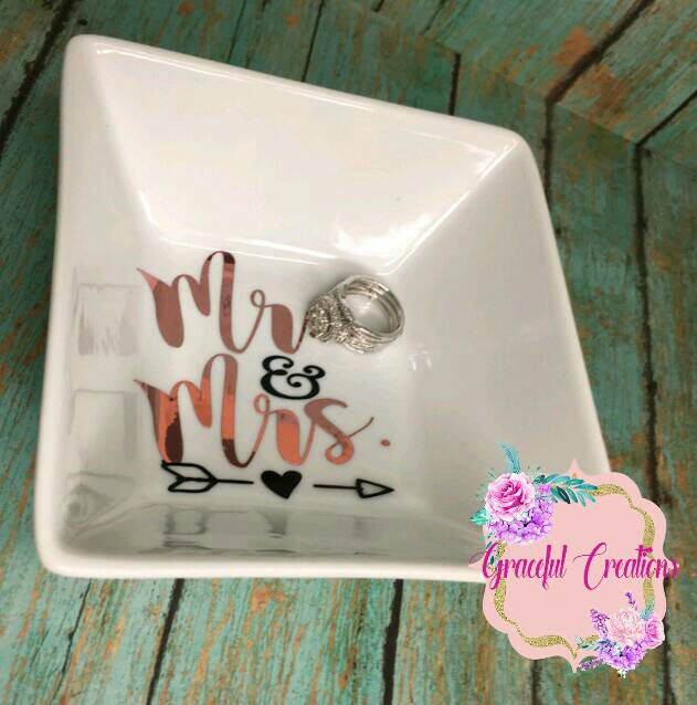 Mr. & Mrs. Ring Dish, Ring Dish, Ring Holder, Bridal Shower Gift, Jewelry Dish, Wedding, Wedding Gift